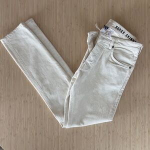 H&M - Reverse Wash - Jeans - size 33